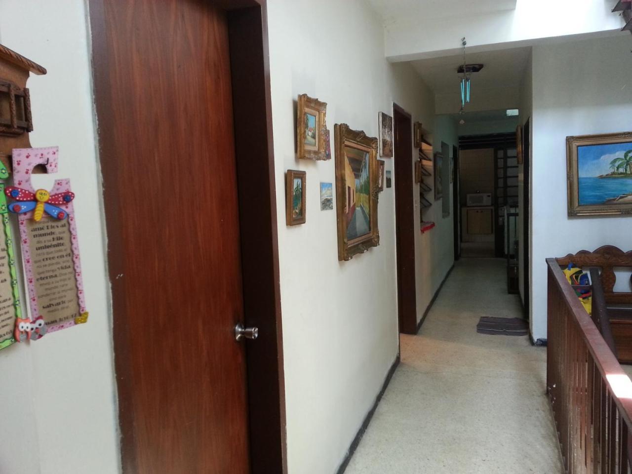 Candida Caracas Buitenkant foto